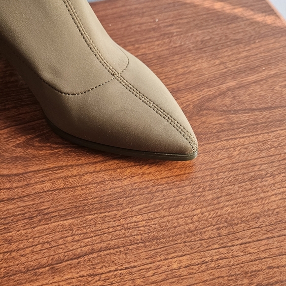 Aldo Adwigocia Sock Boots Size 6 Block heel Zip Closure Rubber sole  GREEN - Picture 5 of 12